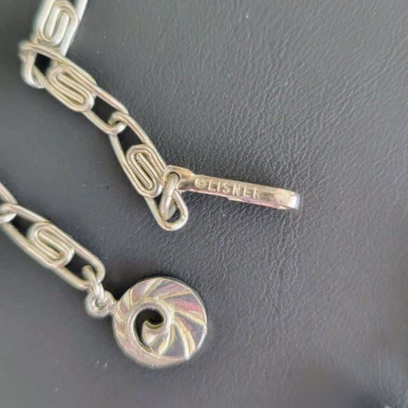 Vintage Lisner Shades of Blue Molded Glass Oak Leaves and Rhinestone Necklace - Picture 10 of 10